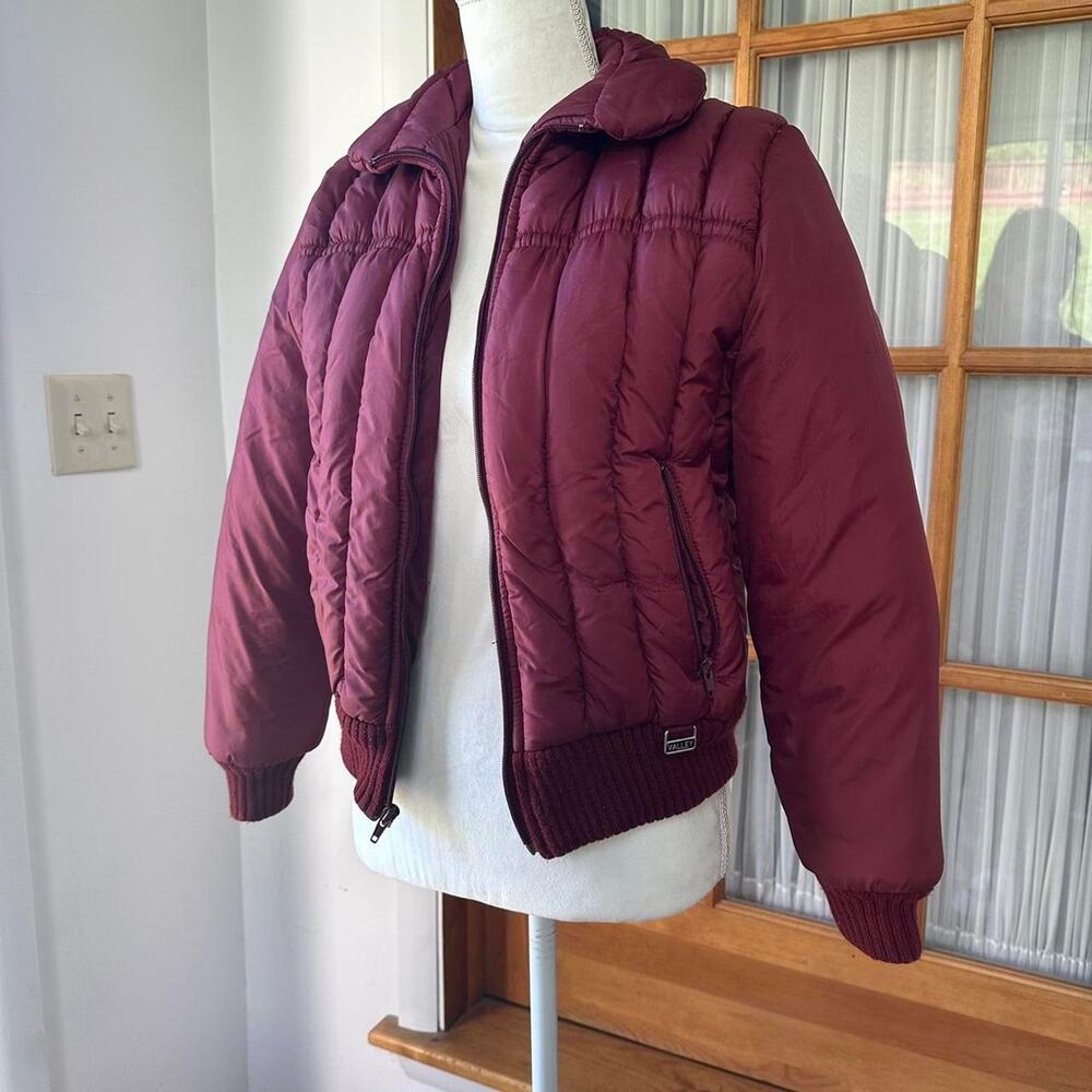 Vintage 70s maroon red puffer jacket